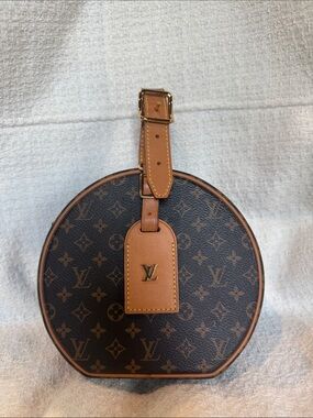 Louis Vuitton Round Crossbody Petite Boite Chapeau